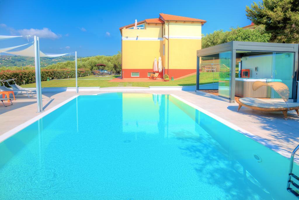Appartamenti Villa Il Poggiolo Діано-Марина Екстер'єр фото